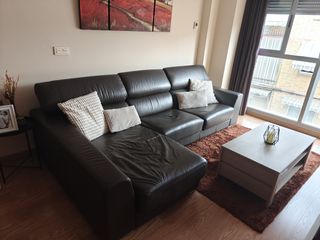 Sofá chaise longue marrón de piel
