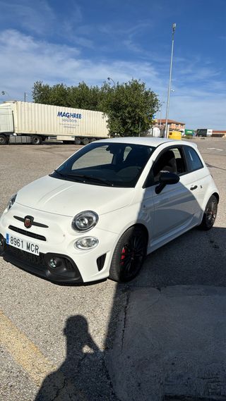 Abarth 595 2022