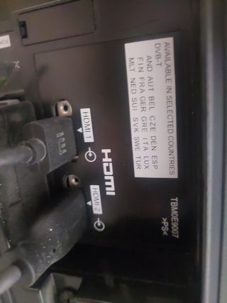 TV Panasonic 32" negra