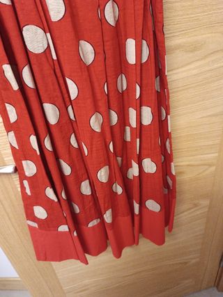 Vestido midi rojo topos beige Mercedes de Miguel