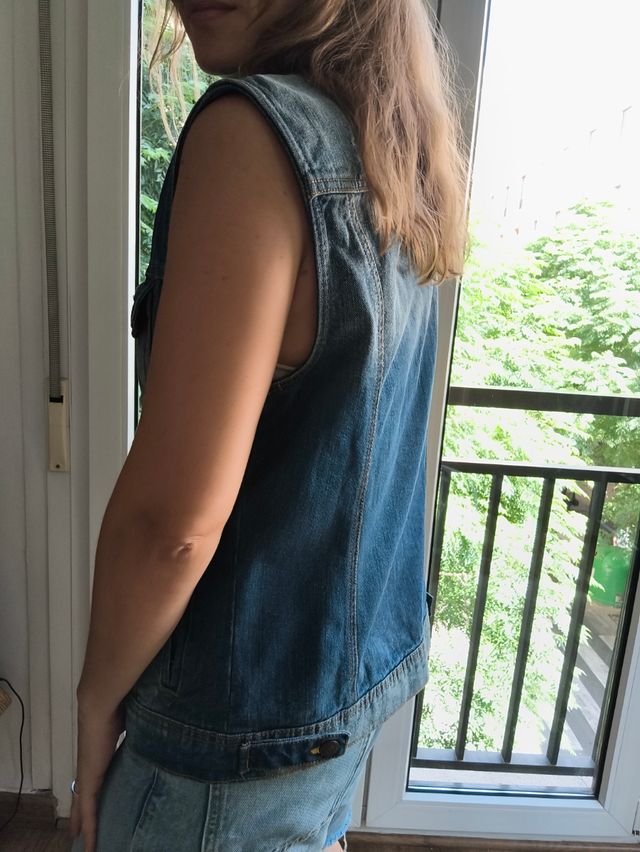 Chaleco vaquero Bershka talla S