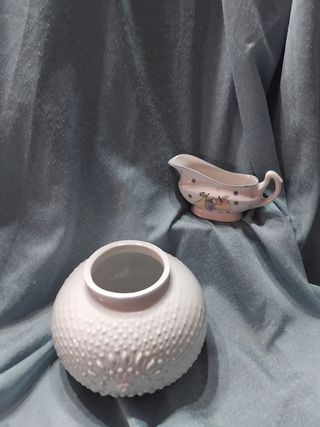 Jarrón y salsera porcelana vintage