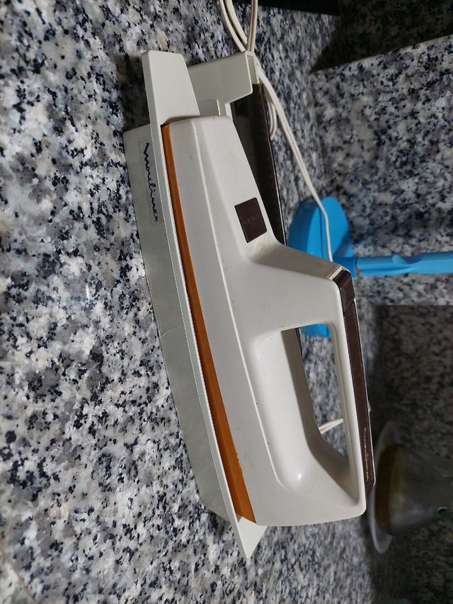 Cuchillo eléctrico Moulinex vintage