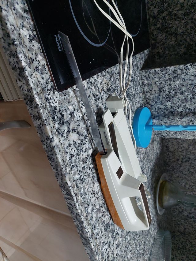 Cuchillo eléctrico Moulinex vintage