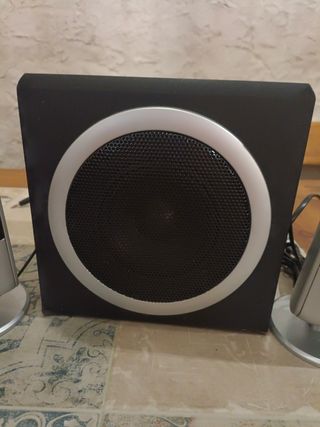 Altavoces 2.1 Hercules - sonido nítido