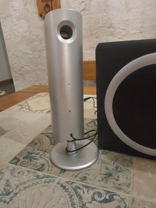 Altavoces 2.1 Hercules - sonido nítido