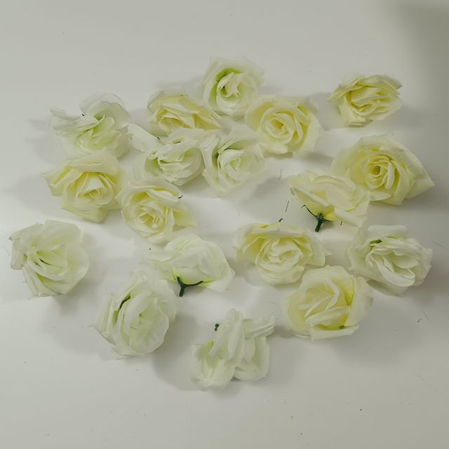 18 Rose artificiali gialle