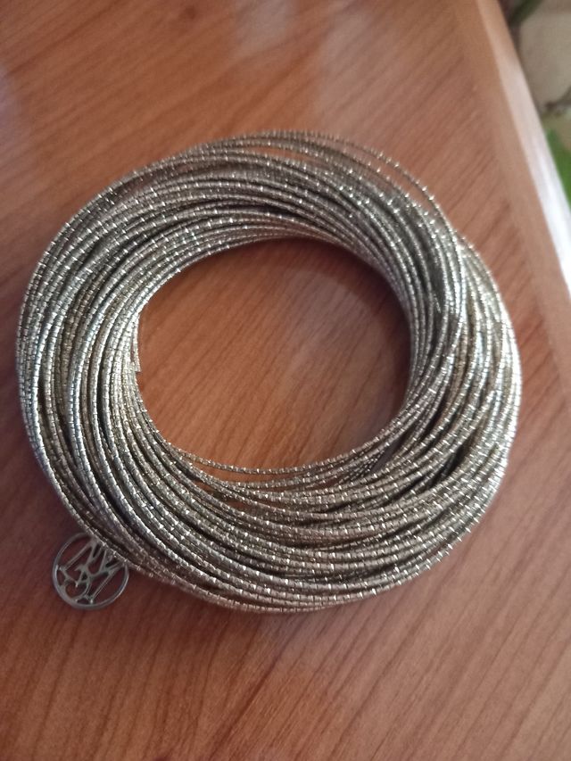 Pulseras doradas - 20 unidades