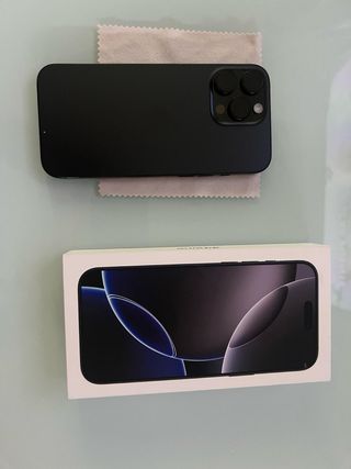 iPhone 16 Pro Max 256GB - Negro
