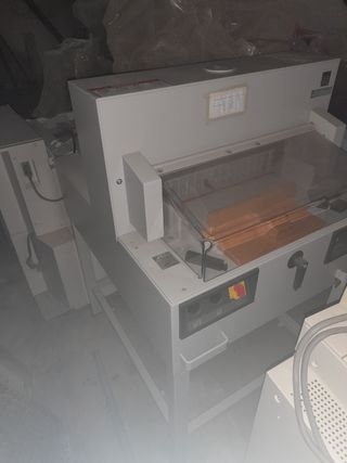 Plotter y cortadora.