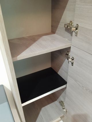 C023 - Columna de baño 35x26x120 cm