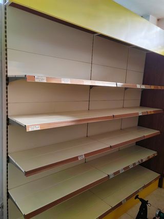 MOBILIARIO DE SUPERMERCADO EN MUY BUEN ESTADO
