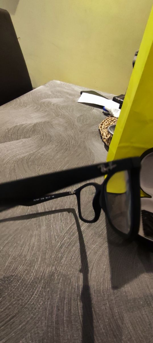 Montura Ray-Ban RB7047. Cristales luz azul.