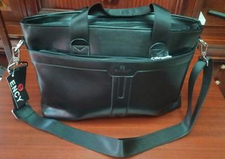 Bolso negro de cuero unisex