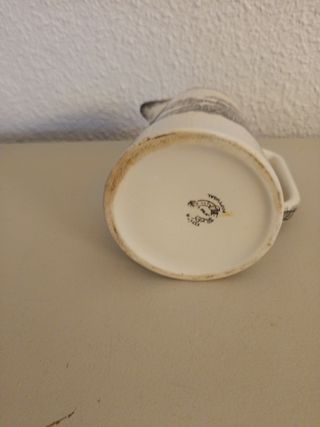 Jarra porcelana estilo antiguo