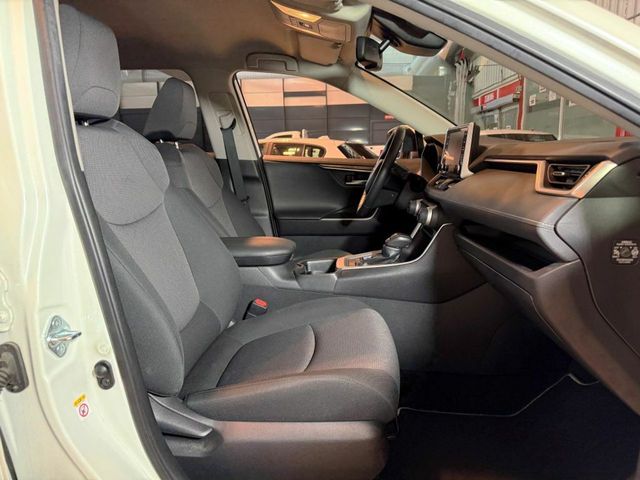 Toyota Rav4 2.5l 220H Advance