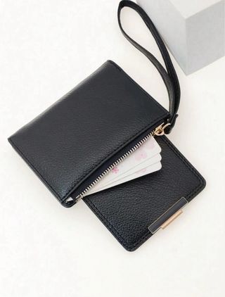 Monedero negro pequeño