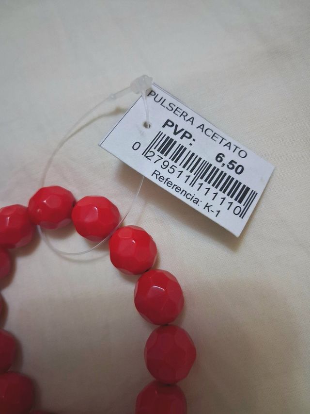 Collar, pendientes y pulsera de flamenca o gitana.