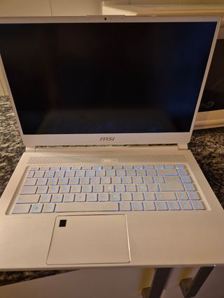 Portatile MSI Prestige Bianco