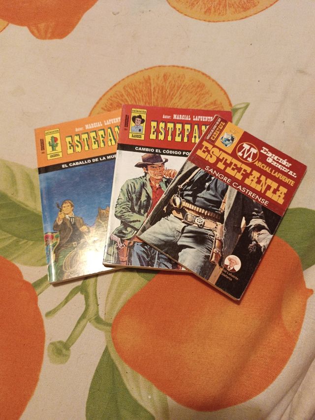 Lote de 4 novelas Estefanía