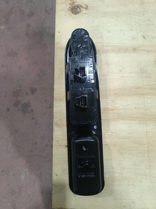 Botonera elevalunas Peugeot 307