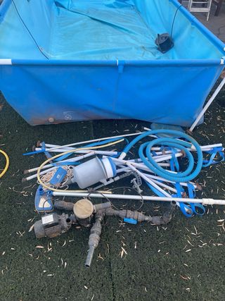 Piscina desmontable azul + accesorios