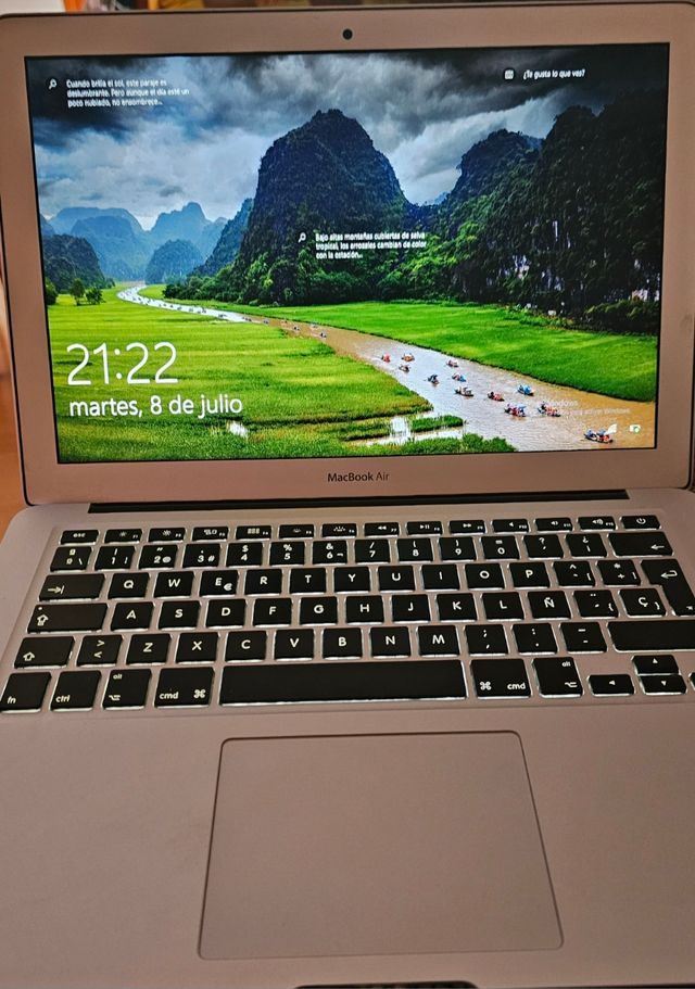 Apple MacBook Air A1466 13" - Windows