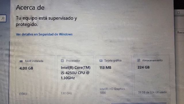 Apple MacBook Air A1466 13" - Windows