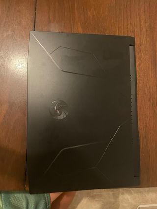 MSI Bravo 15 | Ryzen 5 | 16GB RAM |
SSD 456GB