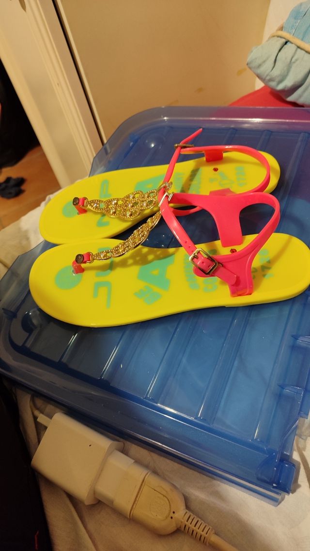 Sandali infradito estivi rosa e gialli numero 39