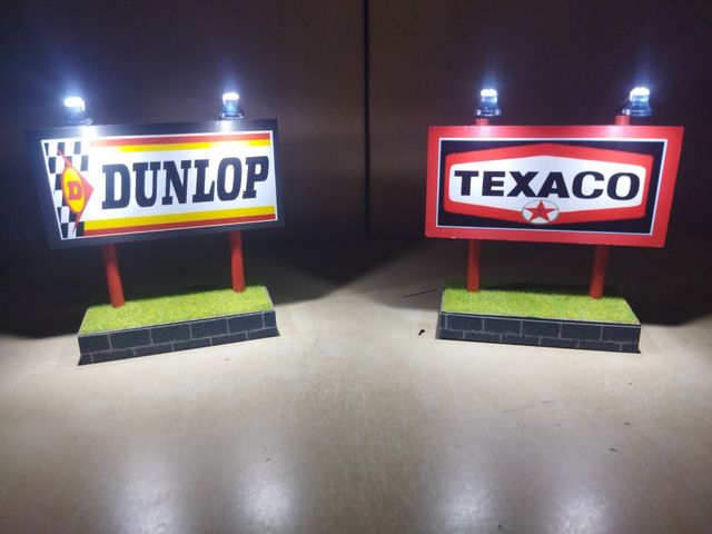 Diorama Scalextric: Dunlop & Texaco