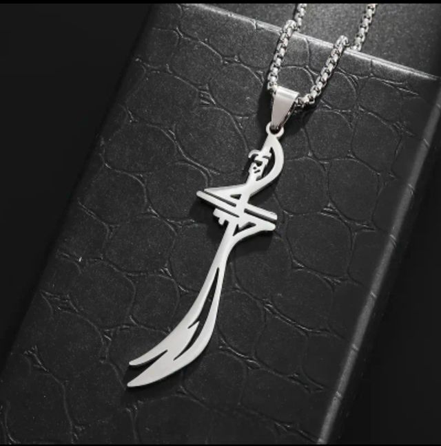 Collar con colgante espada Ali (R.A)