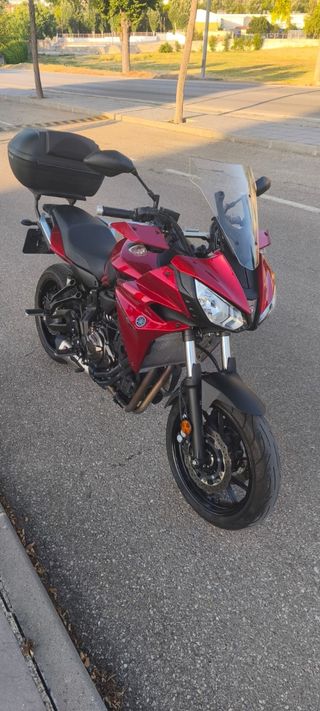 Yamaha Tracer 700 A2 limitada