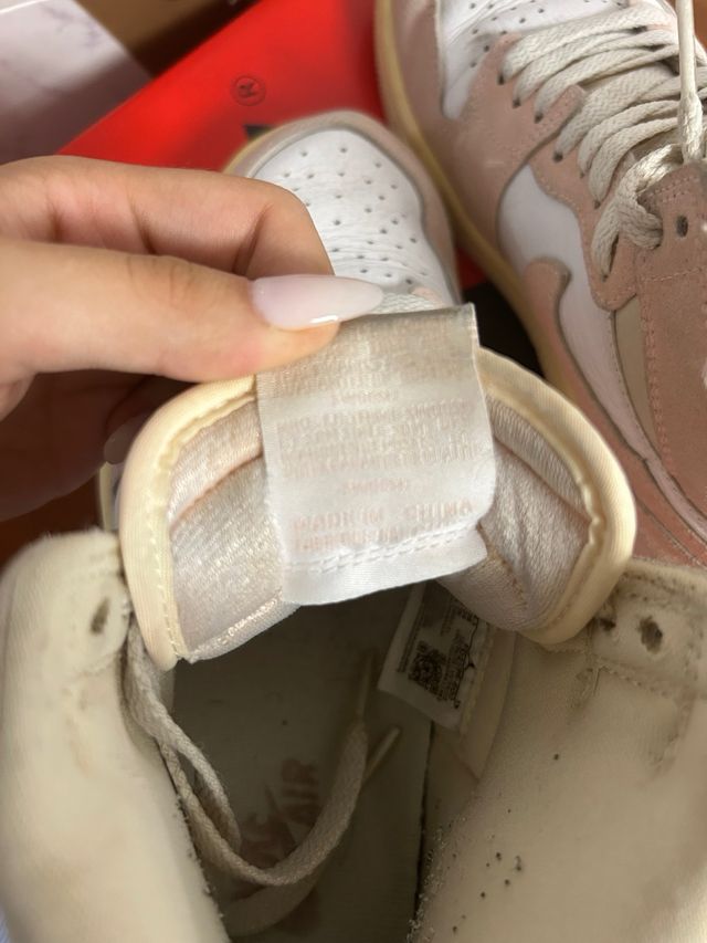 Nike Air Jordan 1 - Tamanho 38