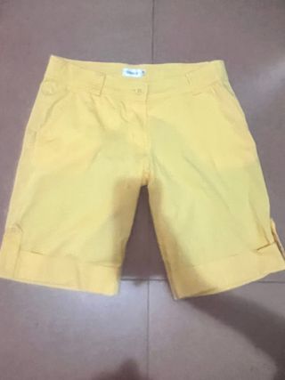 Bermudas amarillas mujer