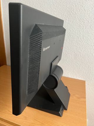 Monitor Lenovo 19 pulgadas - Modelo L197wd