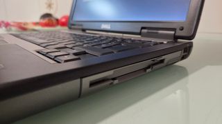 Portátil Dell Windows 3.0 - Intel Celeron