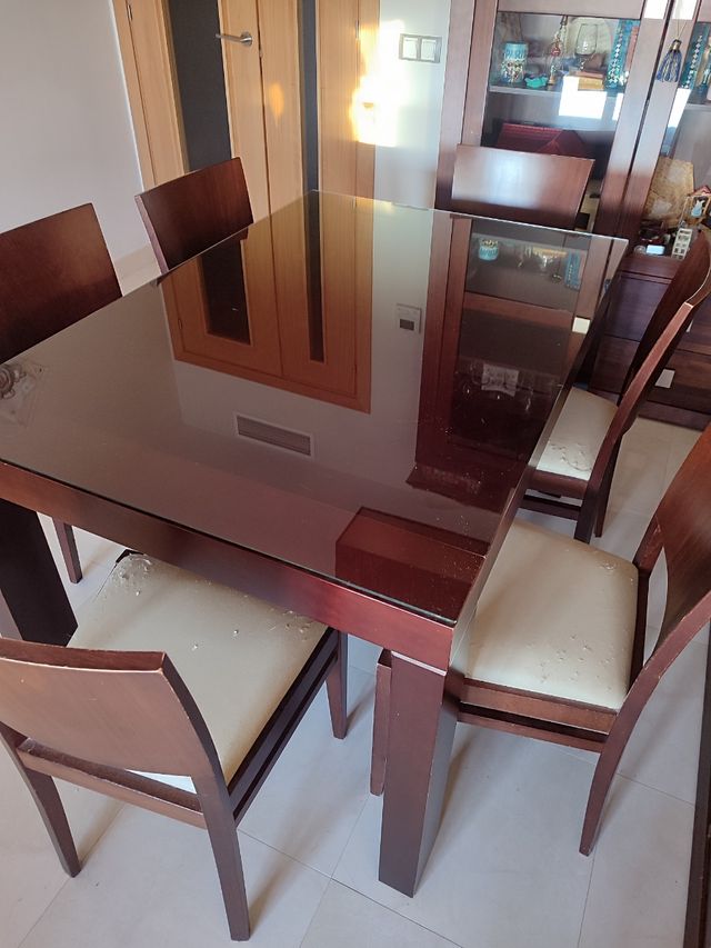 Mesa comedor con cristal + 6 sillas madera
