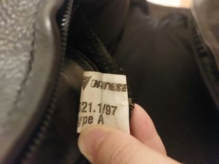 Giacca moto in pelle Yes Dainese con protezioni