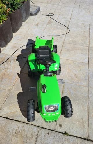 Tractor a pedales con Remolque
