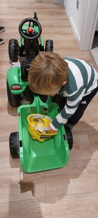Tractor a pedales con Remolque