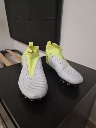 Zapatillas Nike niño césped talla 35