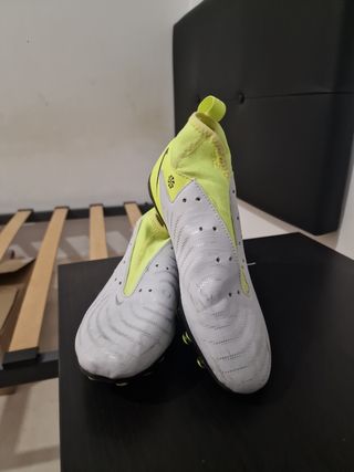 Zapatillas Nike niño césped talla 35