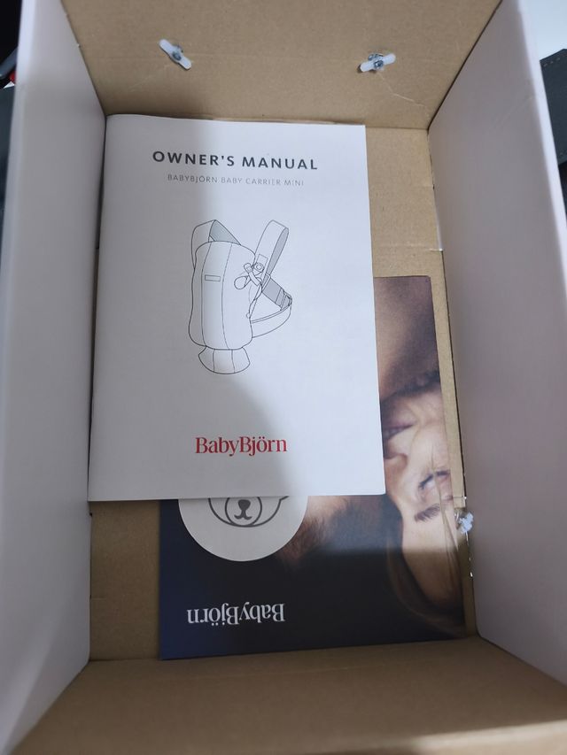 Mochila portabebés BABYBJORN Gris