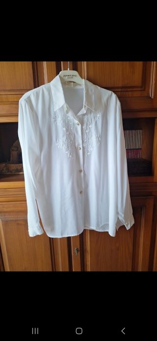 Blusa bordada vintage