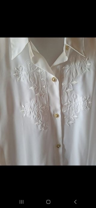 Blusa bordada vintage