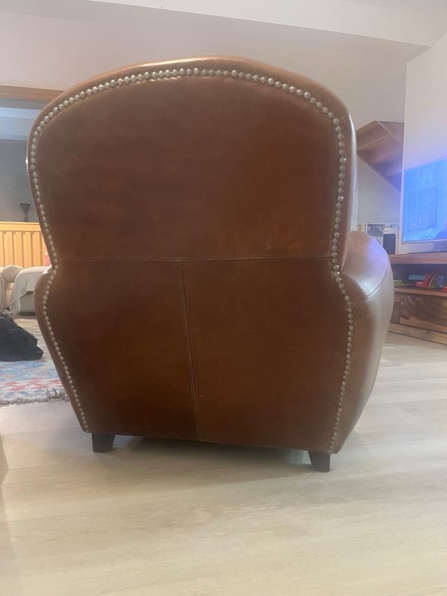 Butaca Chester marrón de cuero