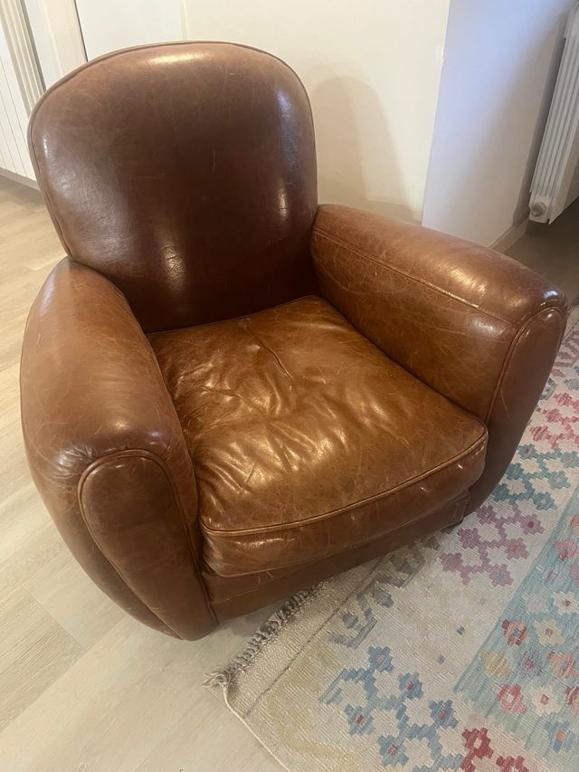 Butaca Chester marrón de cuero