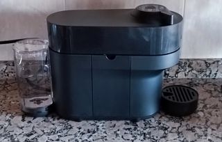 Cafetera Nespresso Vertuo Pop Negra
