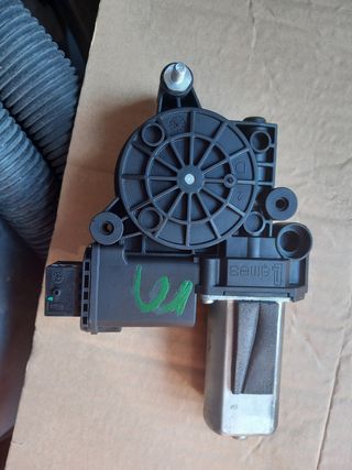 Motor elevalunas Fiat Punto 2016